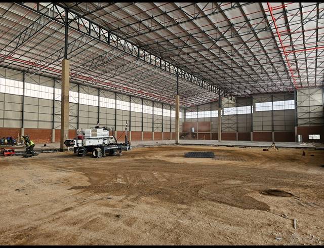 7,730M² WAREHOUSE TO LET IN NORTH RIDING